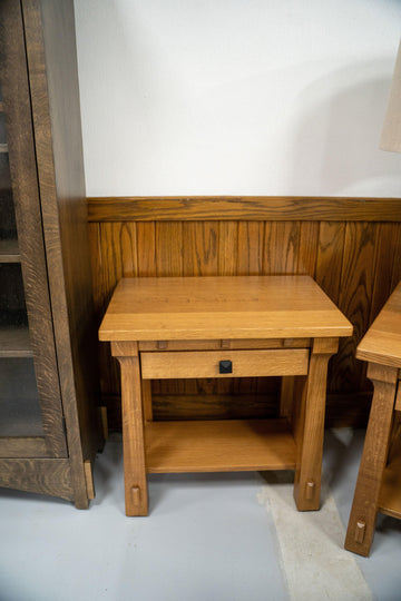 Manitoba End Table - Herron's Furniture