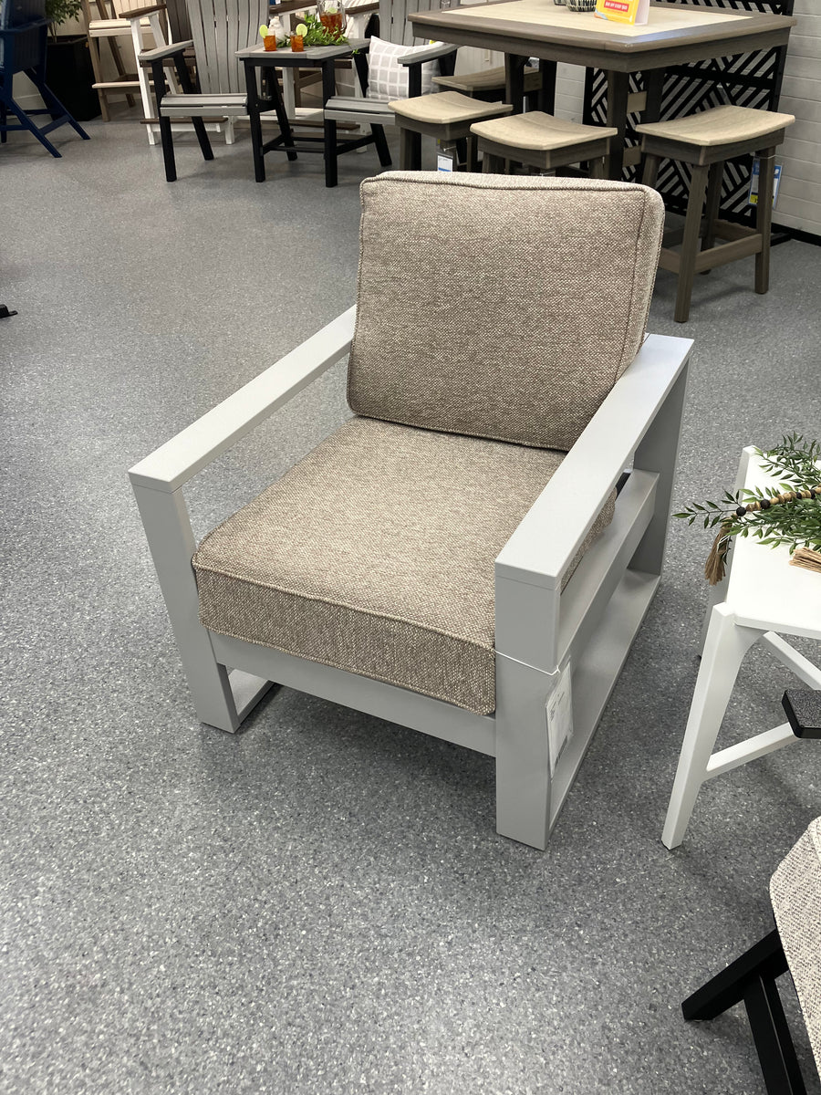 Nordic Hi-Back Club Chair