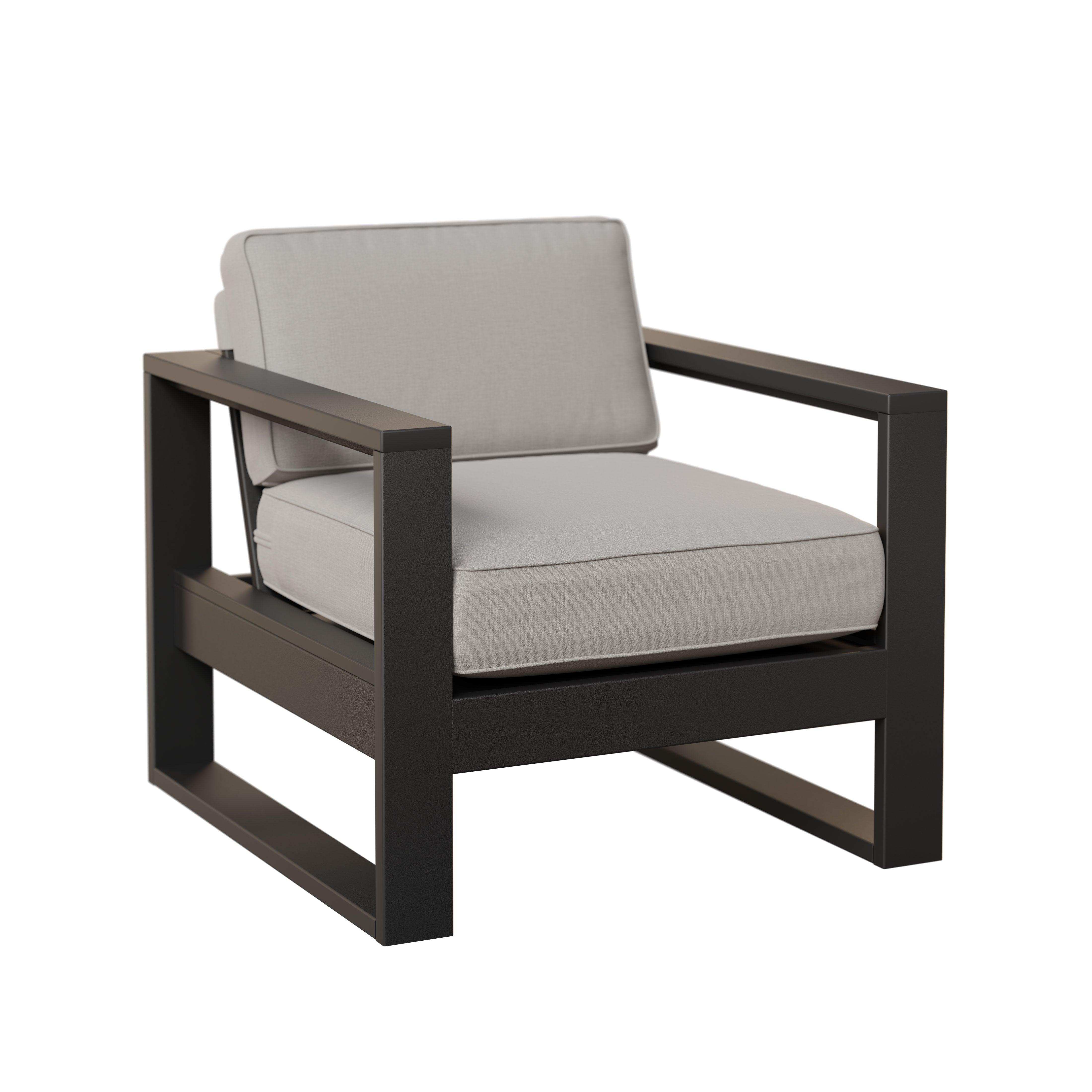 Nordic Amish Club Chair with Cushions - Herron's Furniture