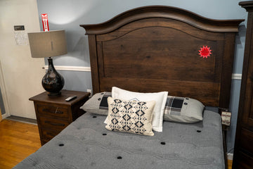 Farmhouse Queen 5-Piece Bed Set - Herron's Furniture
