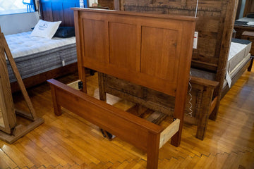 Bloomfield Queen Bed - Herron's Furniture