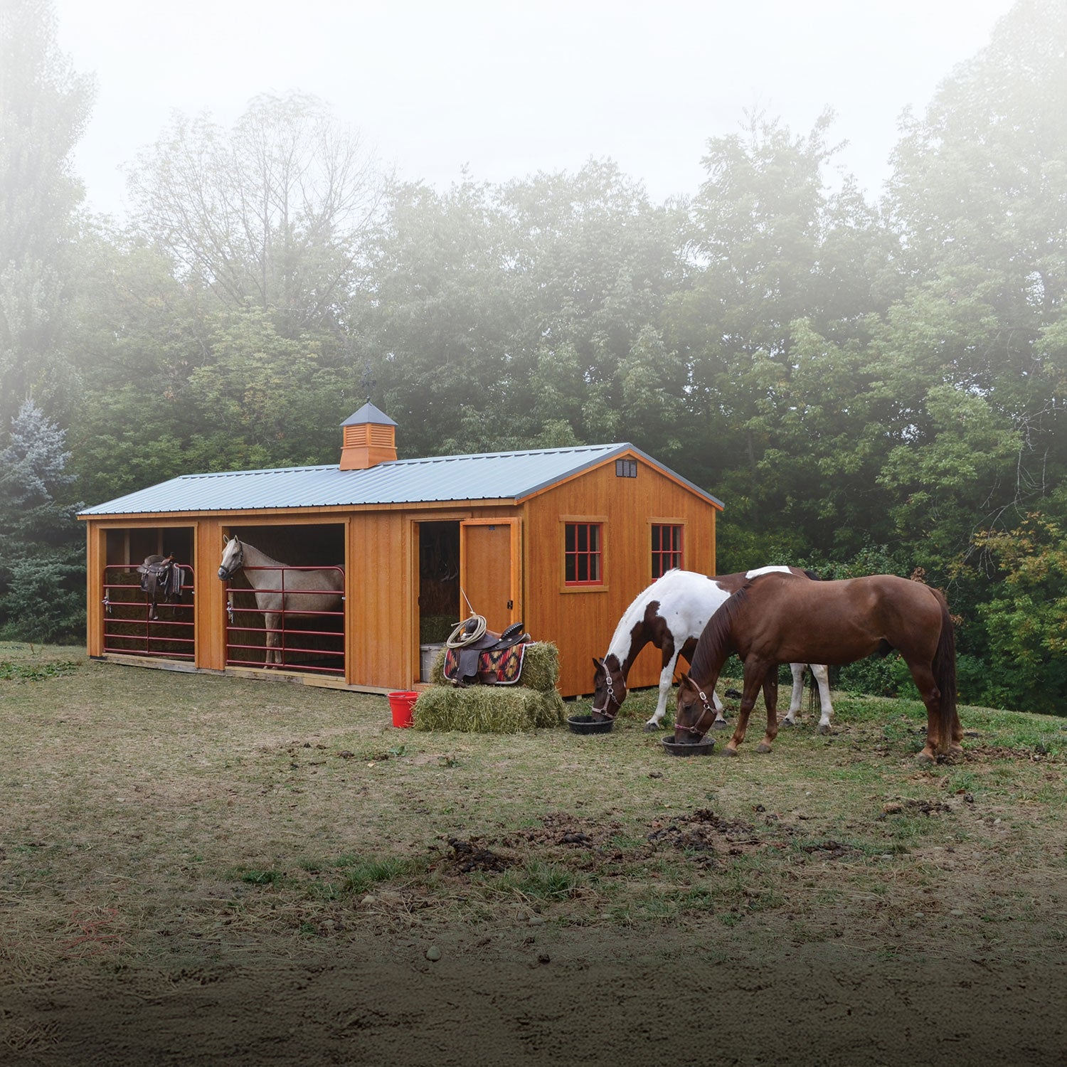 Hartford Amish Stable - Herron's Furniture