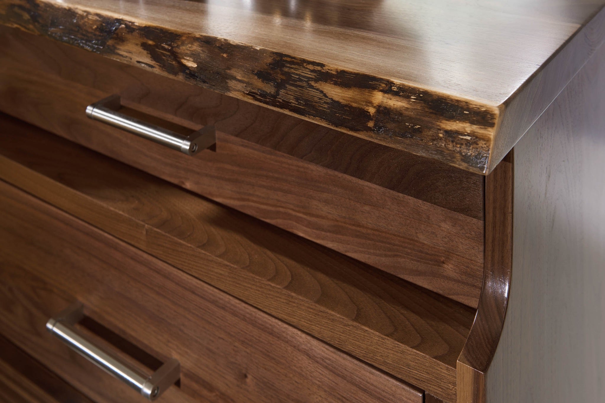 Westmere Amish Bedroom Collection