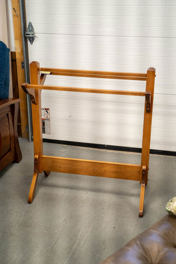 Shaker Quilt Rack - Herron's Furniture